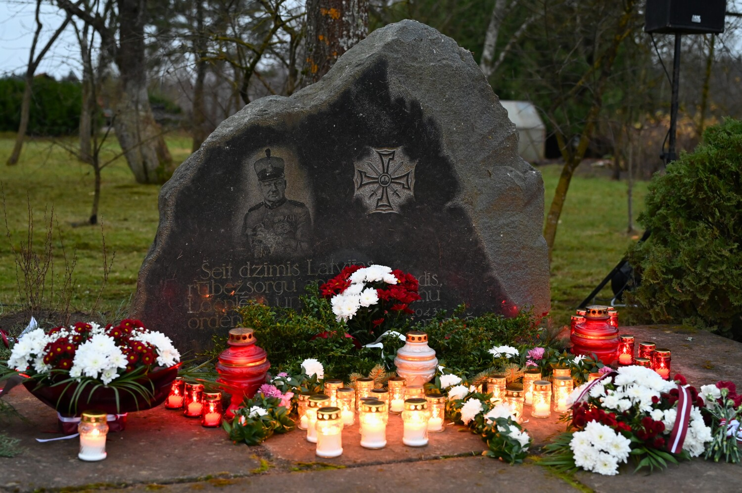 Piemiņas brīdis pie Lāčplēša kara ordeņa kavaliera Ignata Beča piemiņas akmens