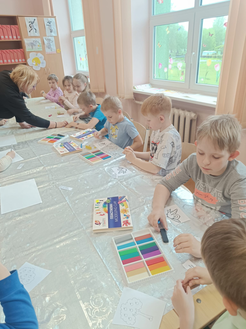 Biedrība "Jaunie Spārni" pabeidz projektu "Dažādība vieno: Mazākumtautību integrācija un sabiedrības saliedēšana Preiļu novadā"