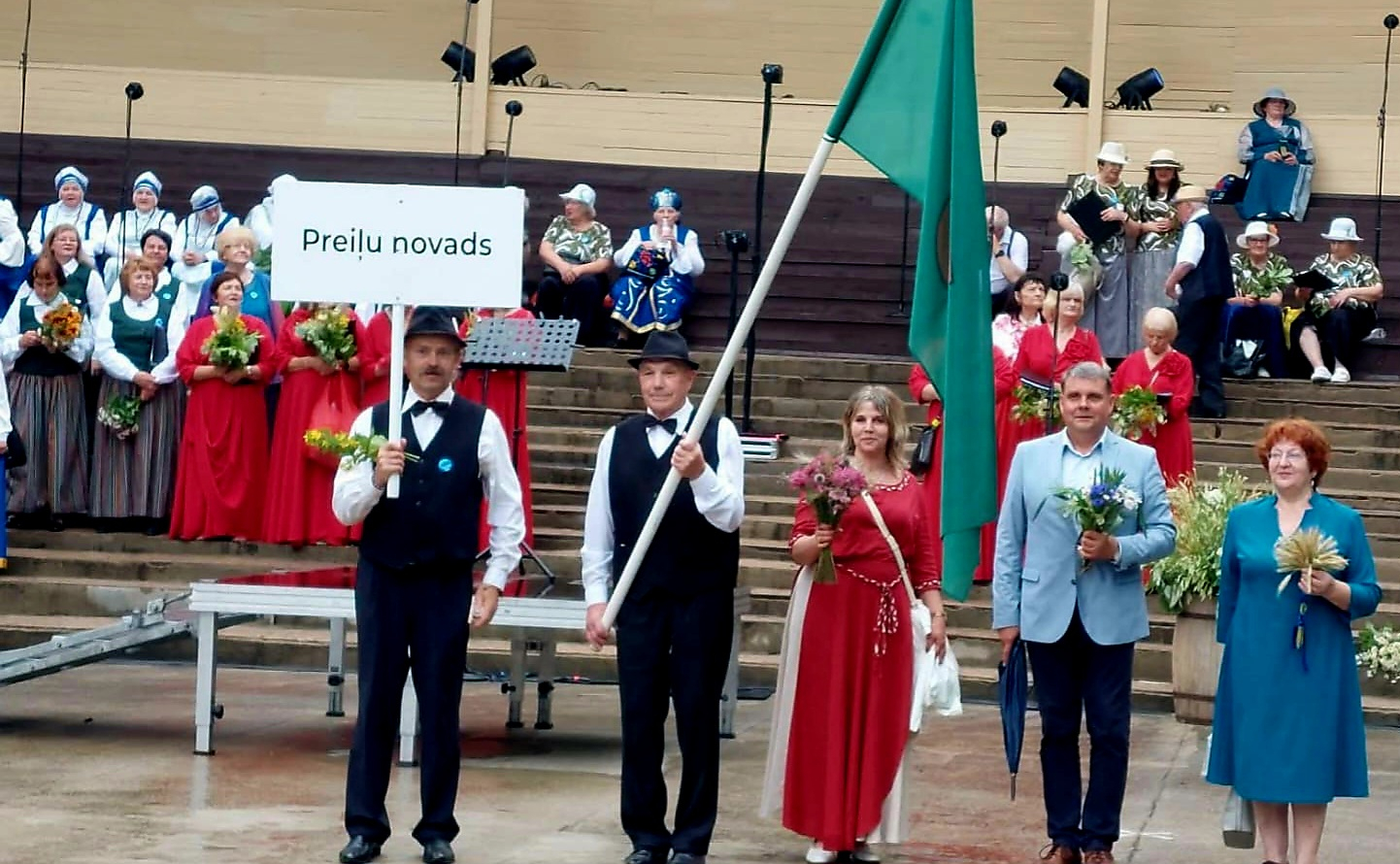 Ludzā izskanējuši svētki senioriem