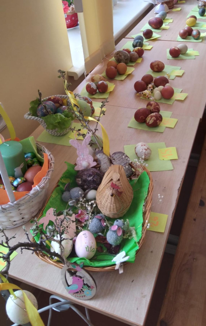 Preiļu novada Pensionāru biedrībā aizvadīts pasākums "Nu ir atnākusi Lielā diena!"