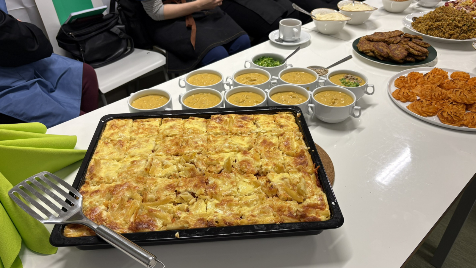 Preiļu novada skolu pavāri pilnveido prasmes meistarklasē