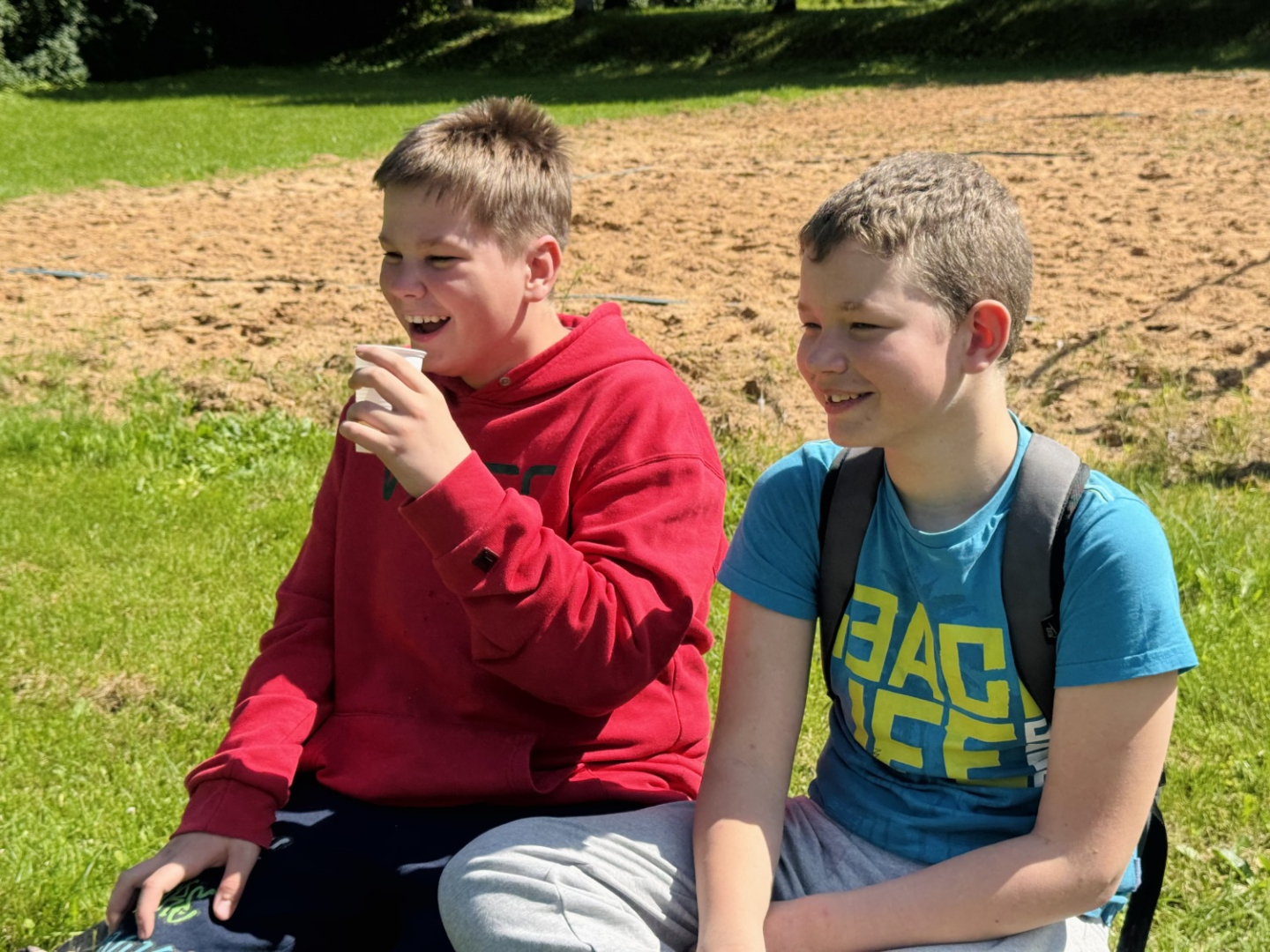Jauniešu pikniks Riebiņu parkā