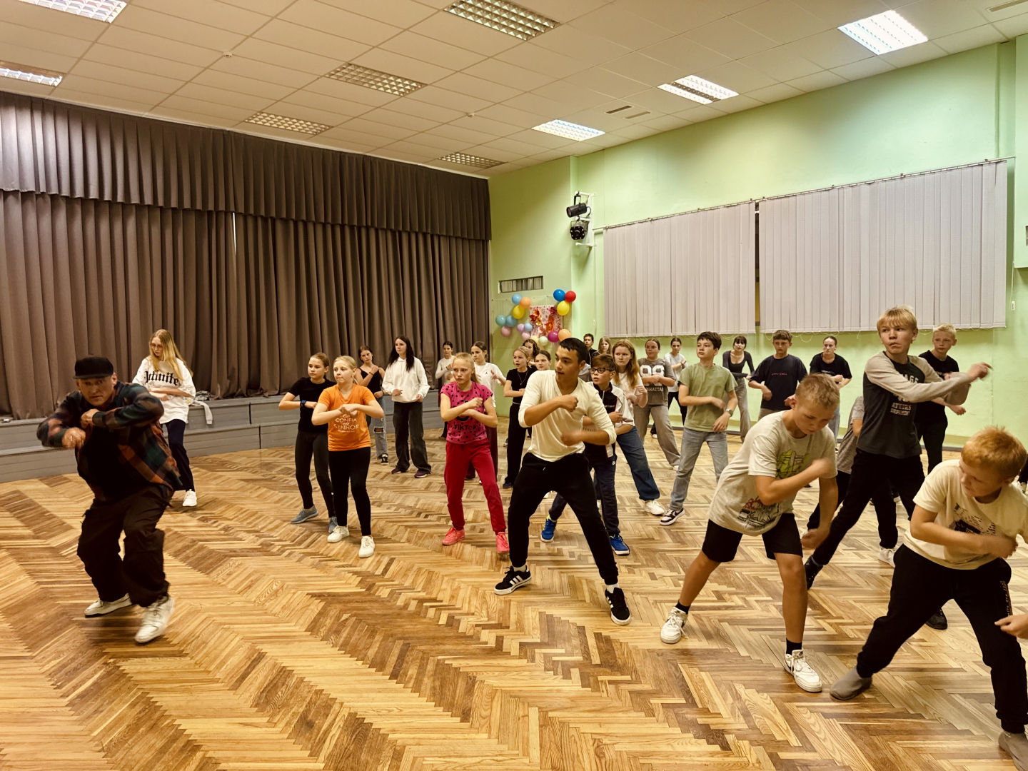 HipHop un Dancehall meistarklases jauniešiem Galēnos un Vecvārkavā