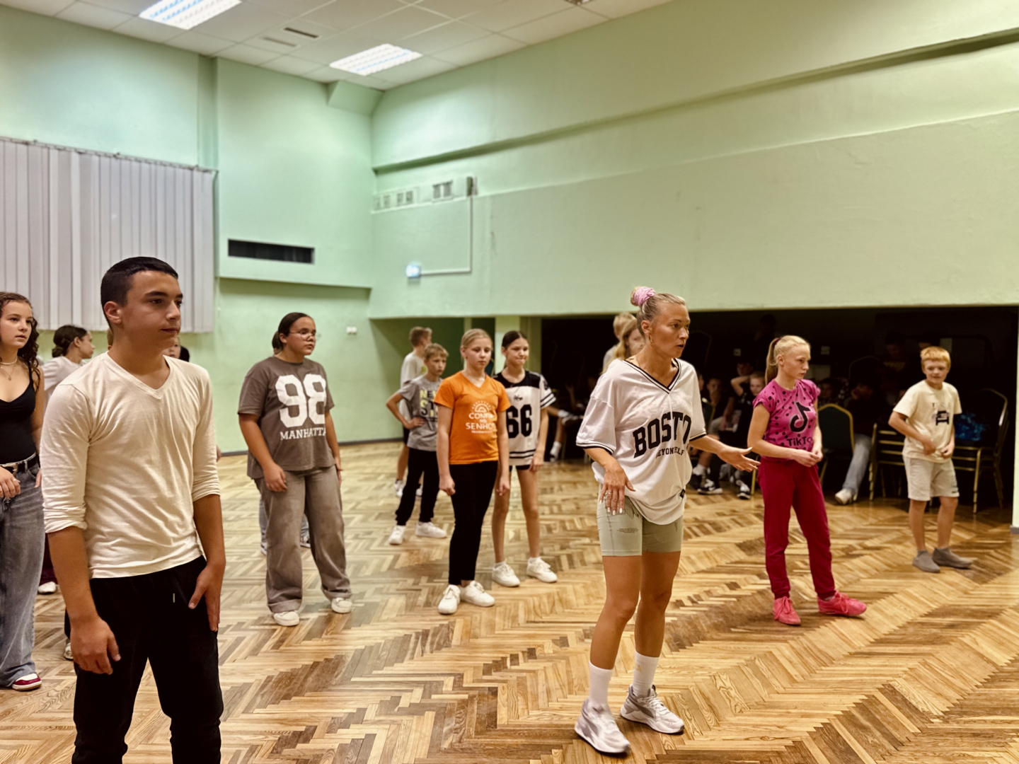 HipHop un Dancehall meistarklases jauniešiem Galēnos un Vecvārkavā