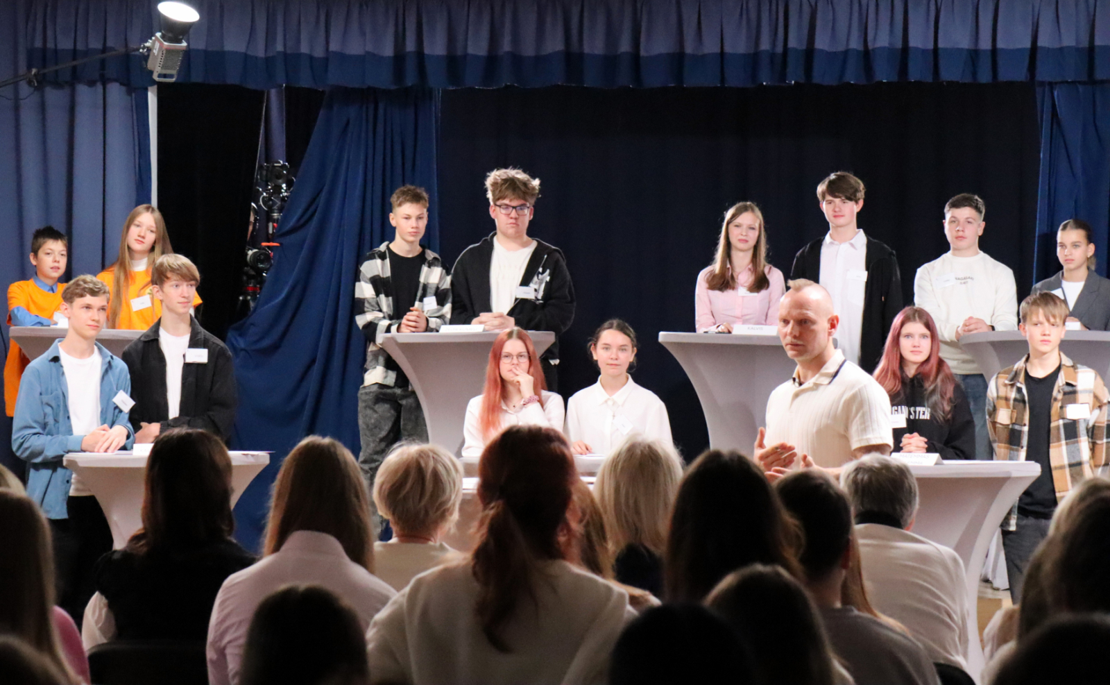 Jasmuižā aizvadīta erudīcijas spēle “Rainis? Rainis! Rainis…”