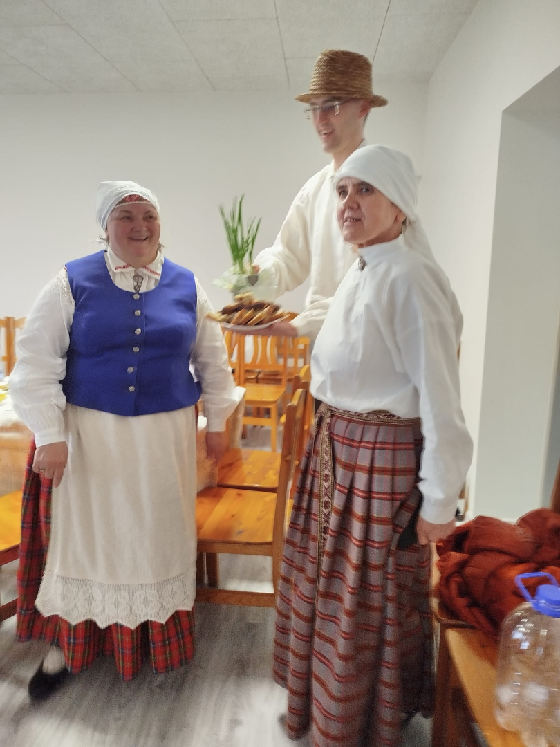 Saunas Tautas namā aizvadīts pasākums "Pavasara daudzynuošona"