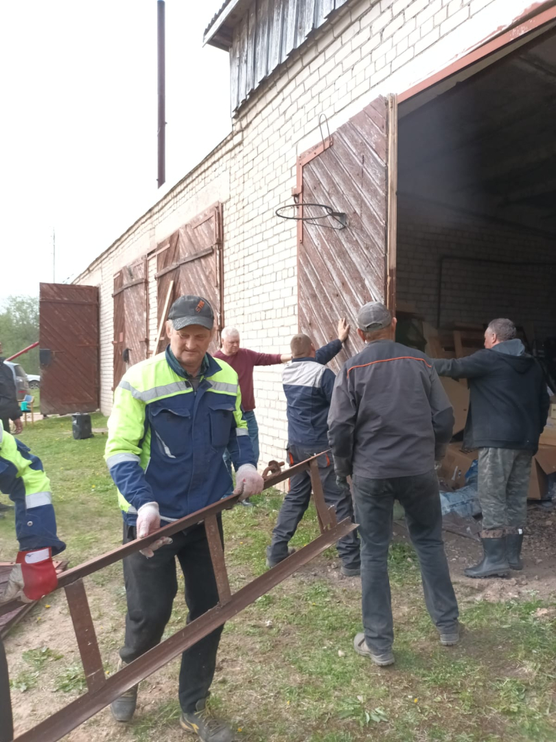Sociālās aprūpes centrā "Aglona" norisinājās nozīmīga sakopšanas talka