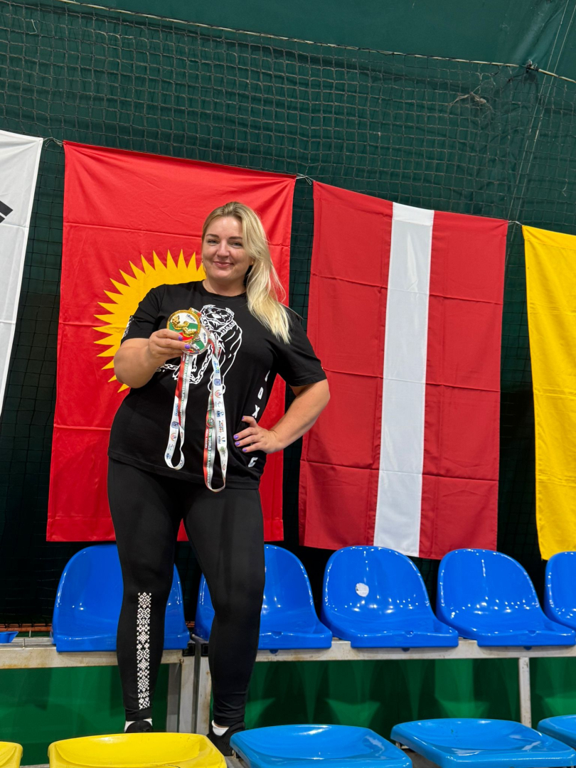 Novadniece Žanna Čingule izcīna zelta medaļu 46. pasaules armvrestlinga čempionātā Bulgārijā