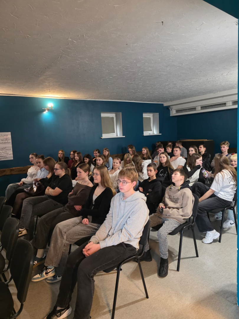 Preiļu jauniešu centrā “Četri” aizvadīts karjeras mini forums “Atklāj savu ceļu!”