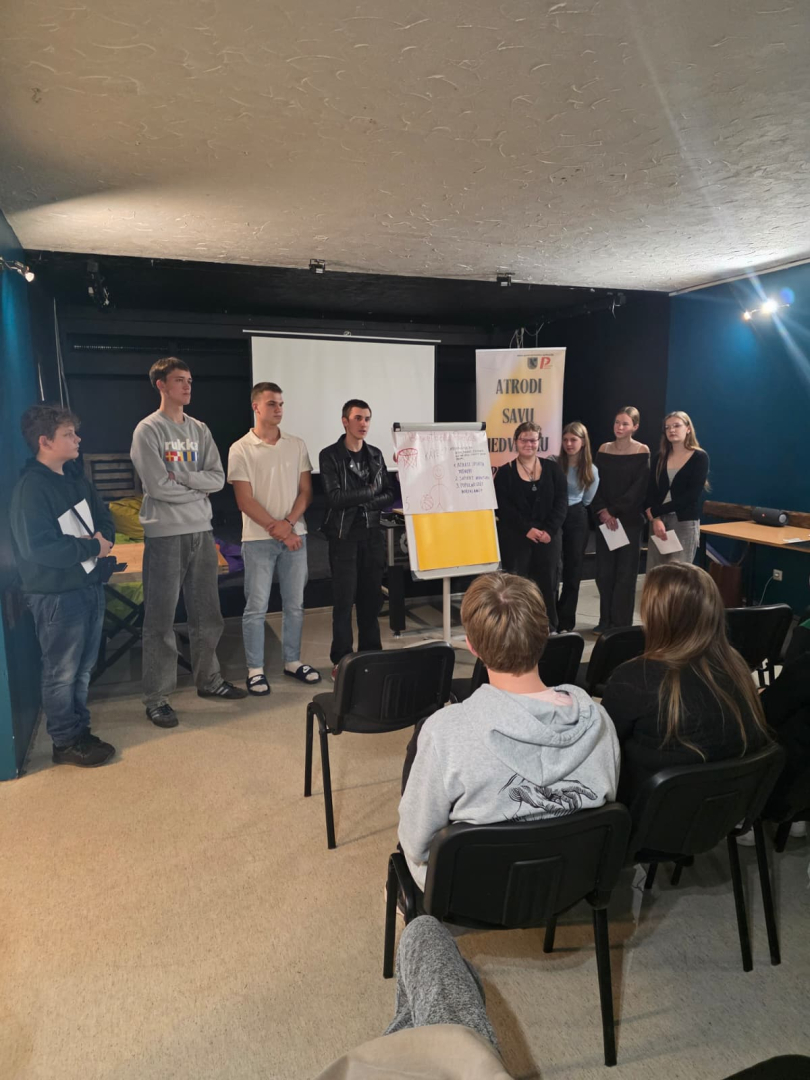 Preiļu jauniešu centrā “Četri” aizvadīts karjeras mini forums “Atklāj savu ceļu!”