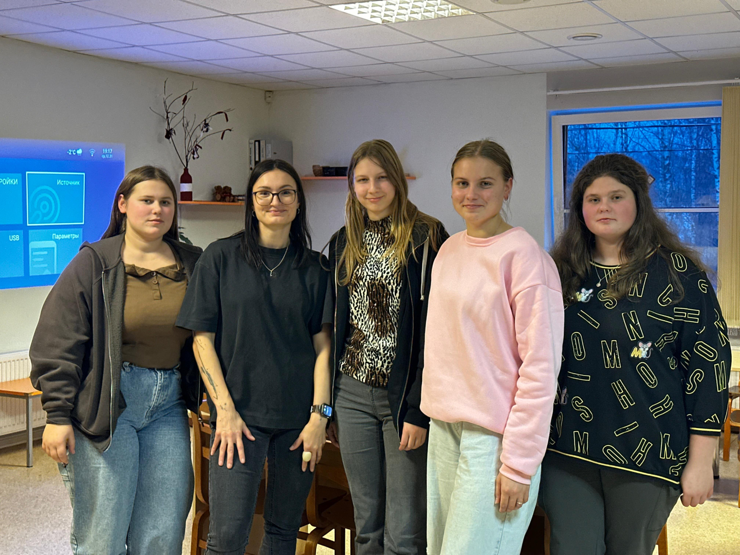 Preiļu novada jaunieši piedalās grafiskā dizaina meistarklasē