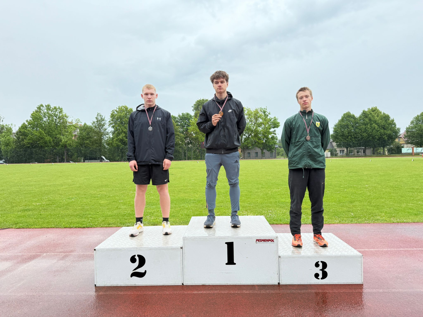 Norisinājās Preiļu novada BJSS sacensības vieglatlētikas mešanas 3-cīņā U-14, U-16 un U-18/20