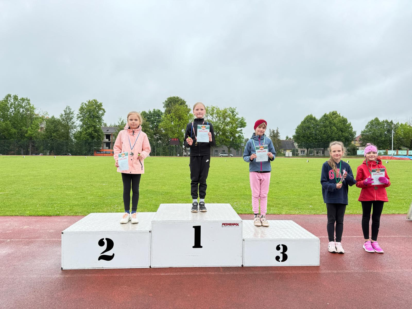 Aizvadītas Preiļu novada BJSS vieglatlētikas sacensības četrcīņā U-10,U-12 grupām