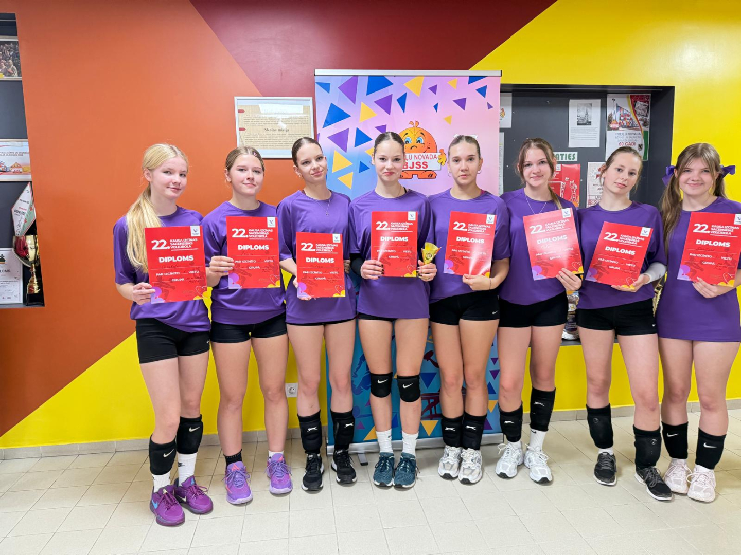 20. un 26. novembrī norisinājās 22. kausa izcīņa Preiļu skolu komandām volejbolā 