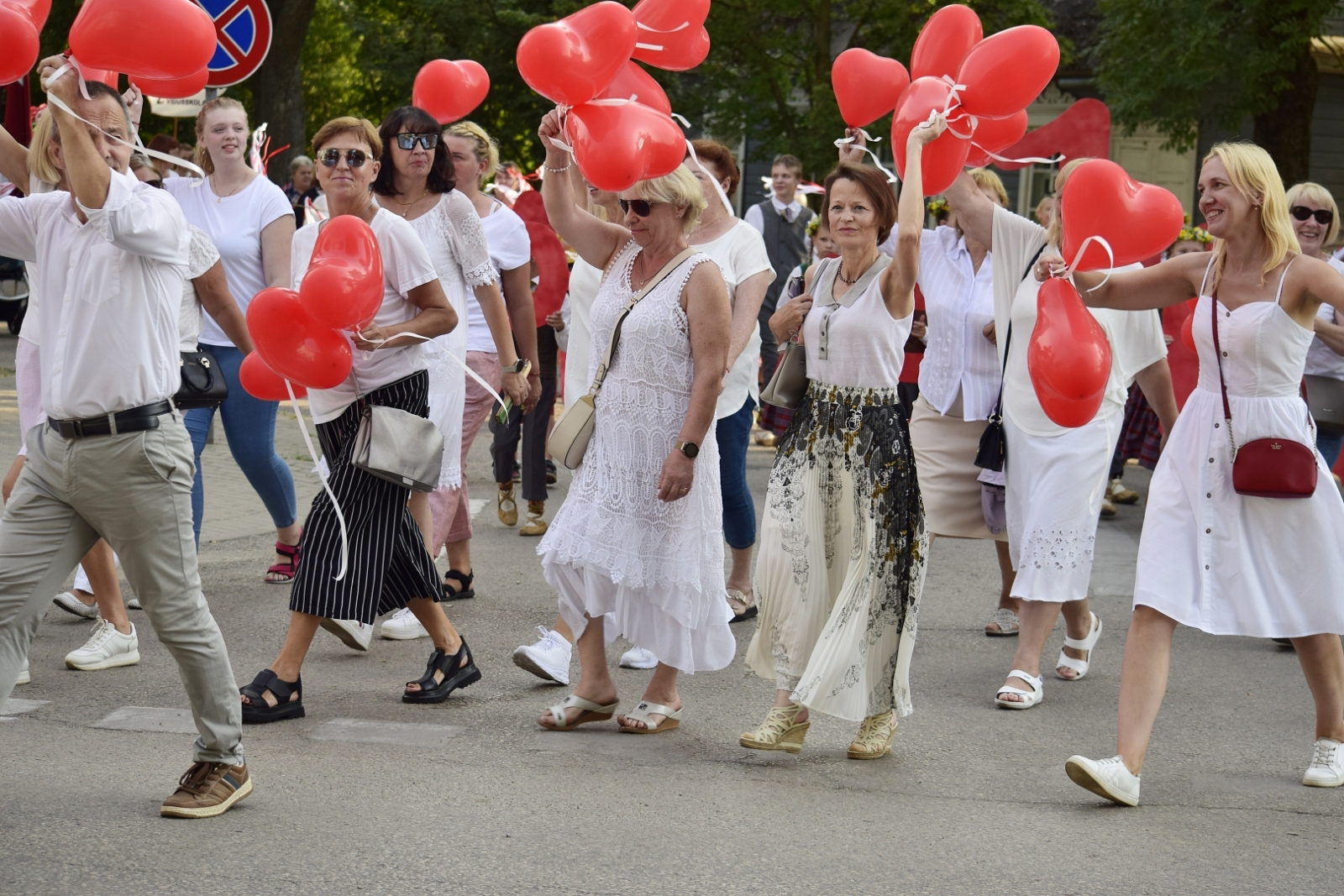 Preiļu pilsētas svētku gājiens "Bezgalīgā mīlestībā Preiļi"