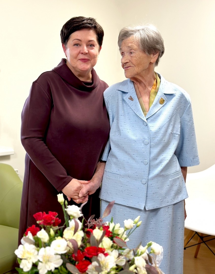 Apbalvojums “Preiļu novada Goda pilsonis” šogad pasniegts Eleonorai Bleivei