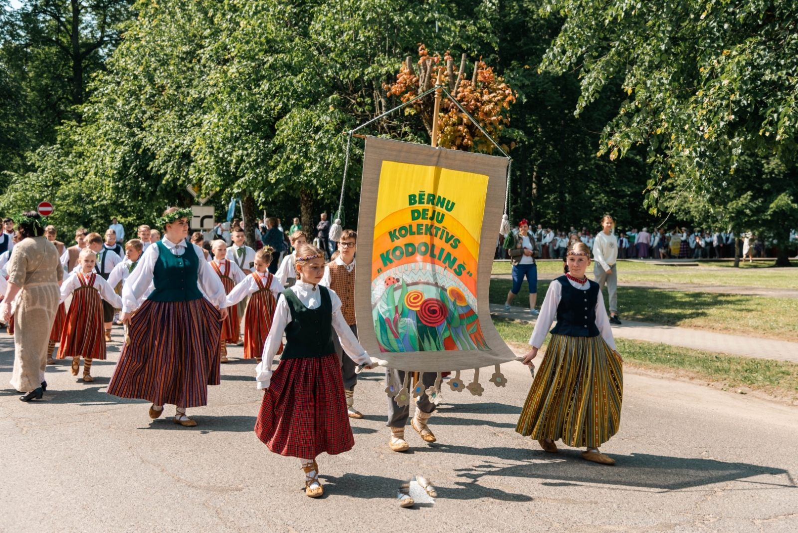 24. tautas deju festivāls “Latvju bērni danci veda” Preiļos un Jūrmalā