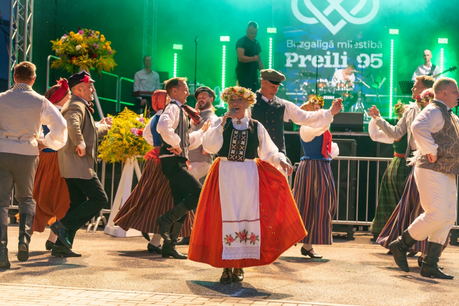 Preiļu pilsētas svētku koncerts un Preiļu novada kolektīvu vadītāju sveikšana