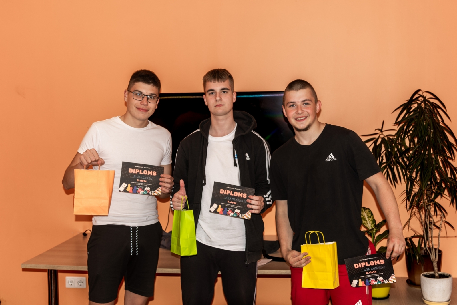 Riebiņu jaunieši piedalās “Spēļu turnīrā”