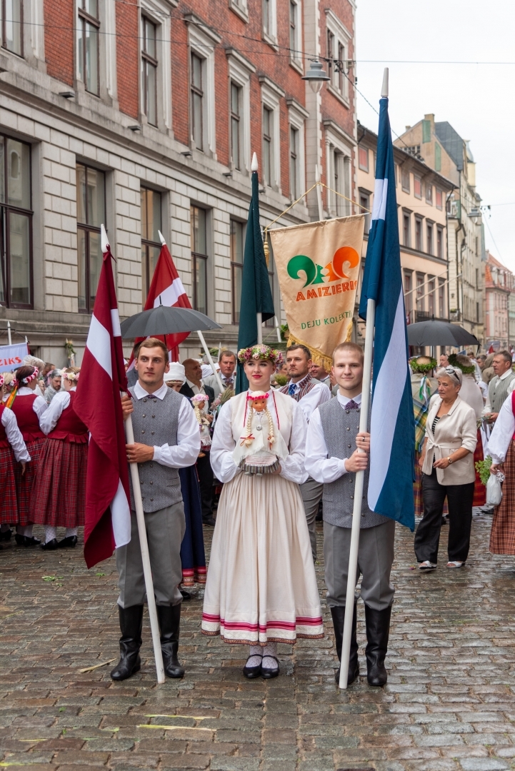 Dziesmu un deju svētku dalībnieku gājiens “Novadu dižošanās”