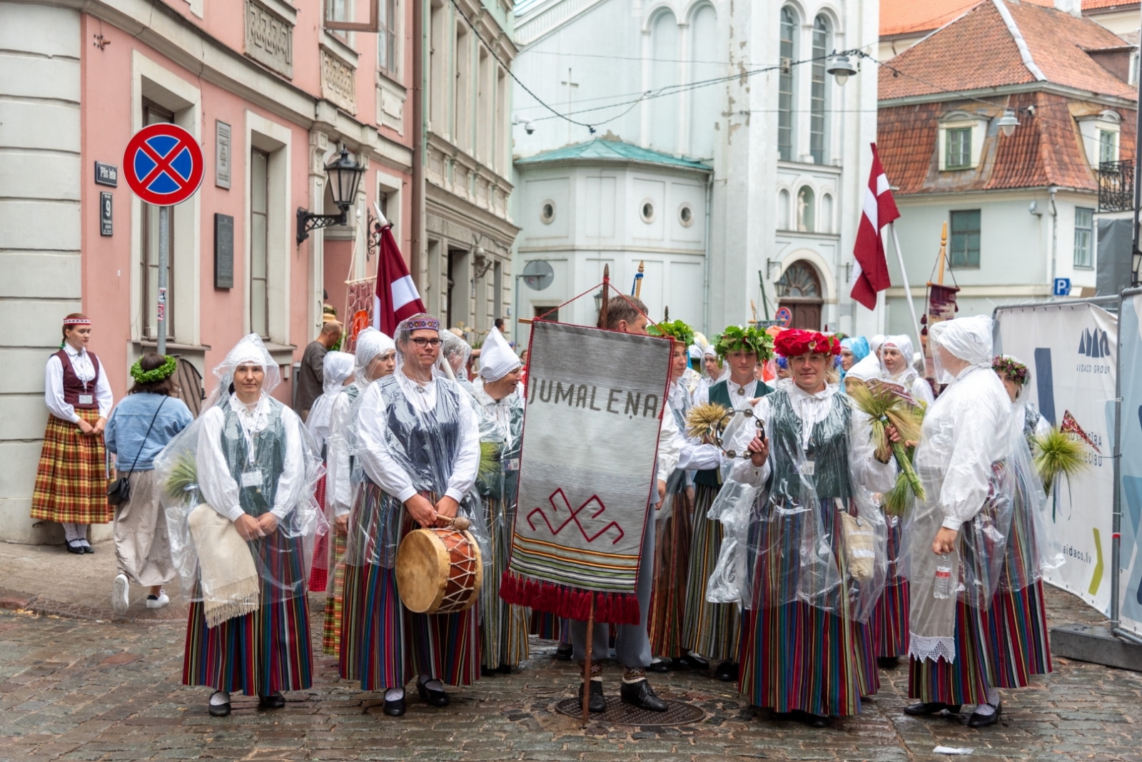 Dziesmu un deju svētku dalībnieku gājiens “Novadu dižošanās”