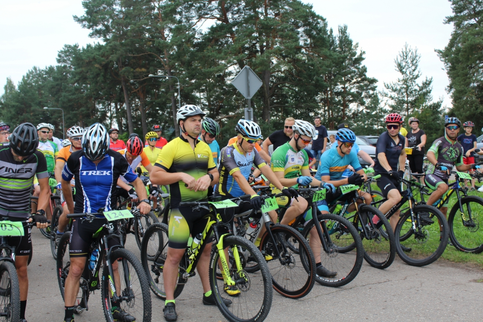 Īstenots Mazo grantu projekts “Velosporta svētki “Ar veļiku pa Aglyunu 2023””