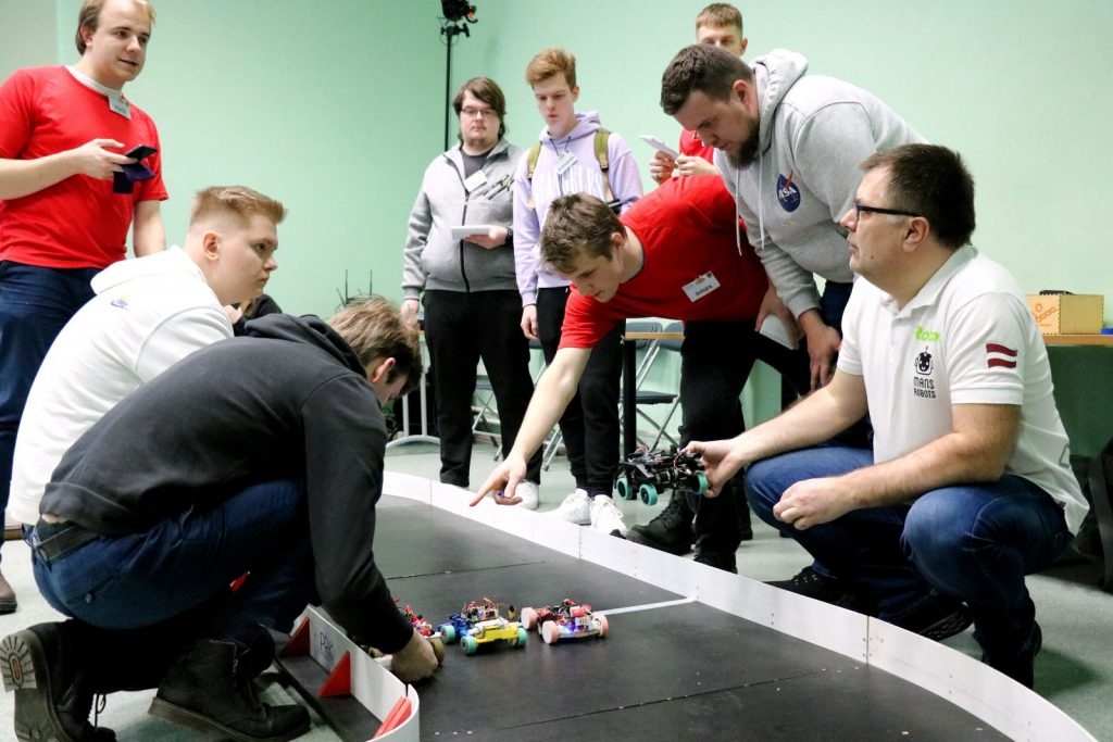 Aizvadīts 15. Latvijas robotikas čempionāta 5. Preiļu robotikas čempionāta posms