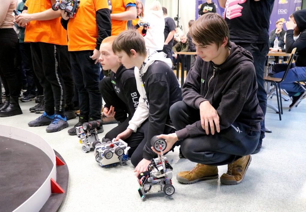 Aizvadīts 15. Latvijas robotikas čempionāta 5. Preiļu robotikas čempionāta posms