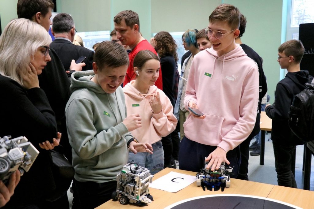 Aizvadīts 15. Latvijas robotikas čempionāta 5. Preiļu robotikas čempionāta posms