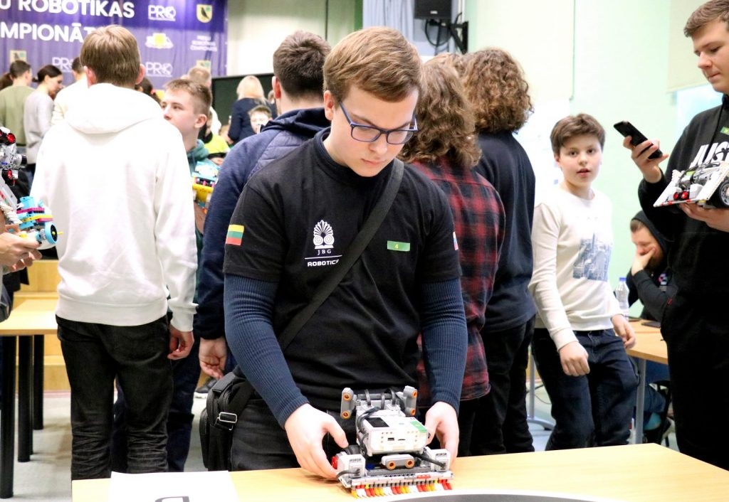 Aizvadīts 15. Latvijas robotikas čempionāta 5. Preiļu robotikas čempionāta posms