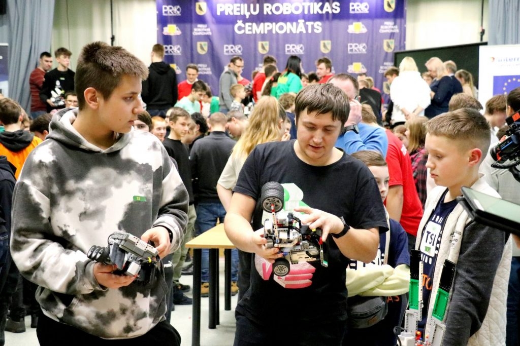 Aizvadīts 15. Latvijas robotikas čempionāta 5. Preiļu robotikas čempionāta posms