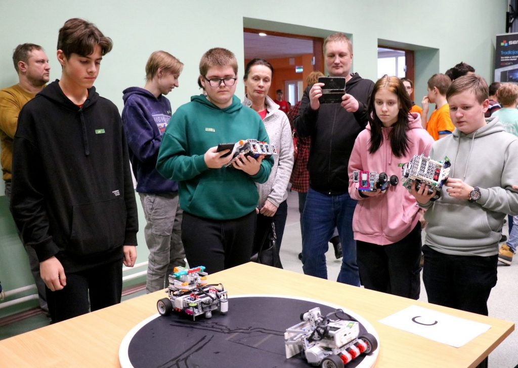 Aizvadīts 15. Latvijas robotikas čempionāta 5. Preiļu robotikas čempionāta posms