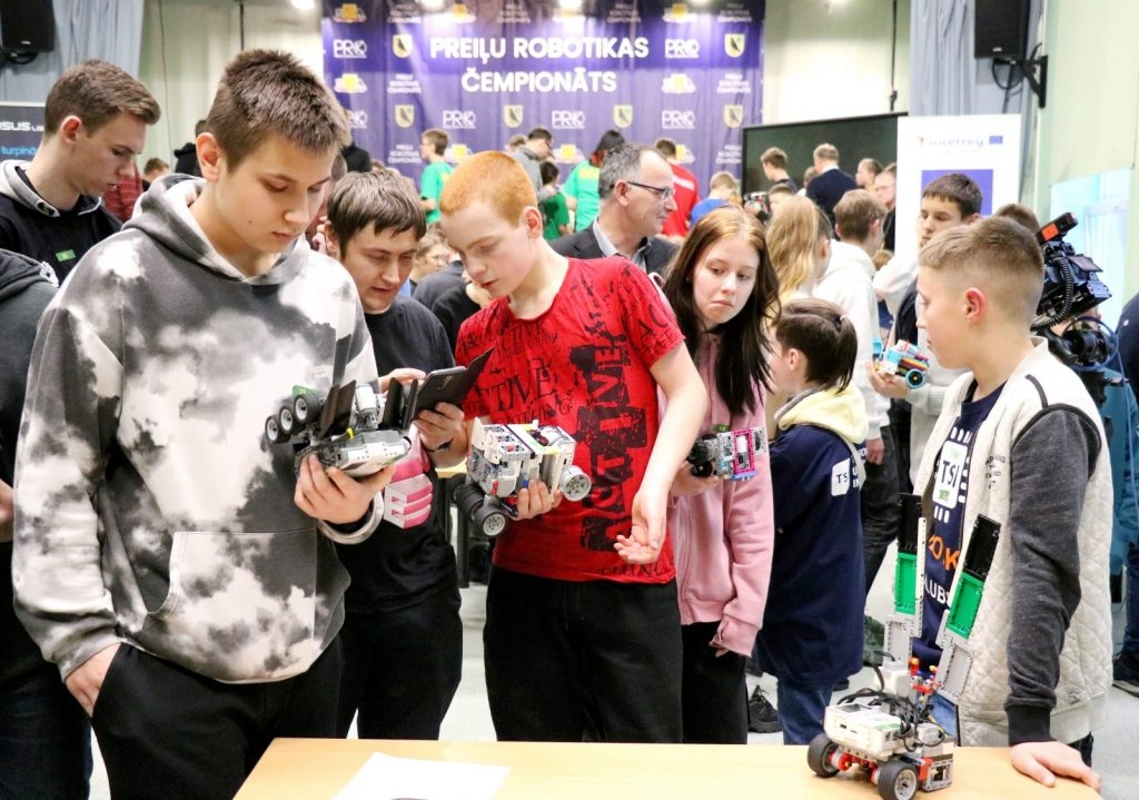 Aizvadīts 15. Latvijas robotikas čempionāta 5. Preiļu robotikas čempionāta posms