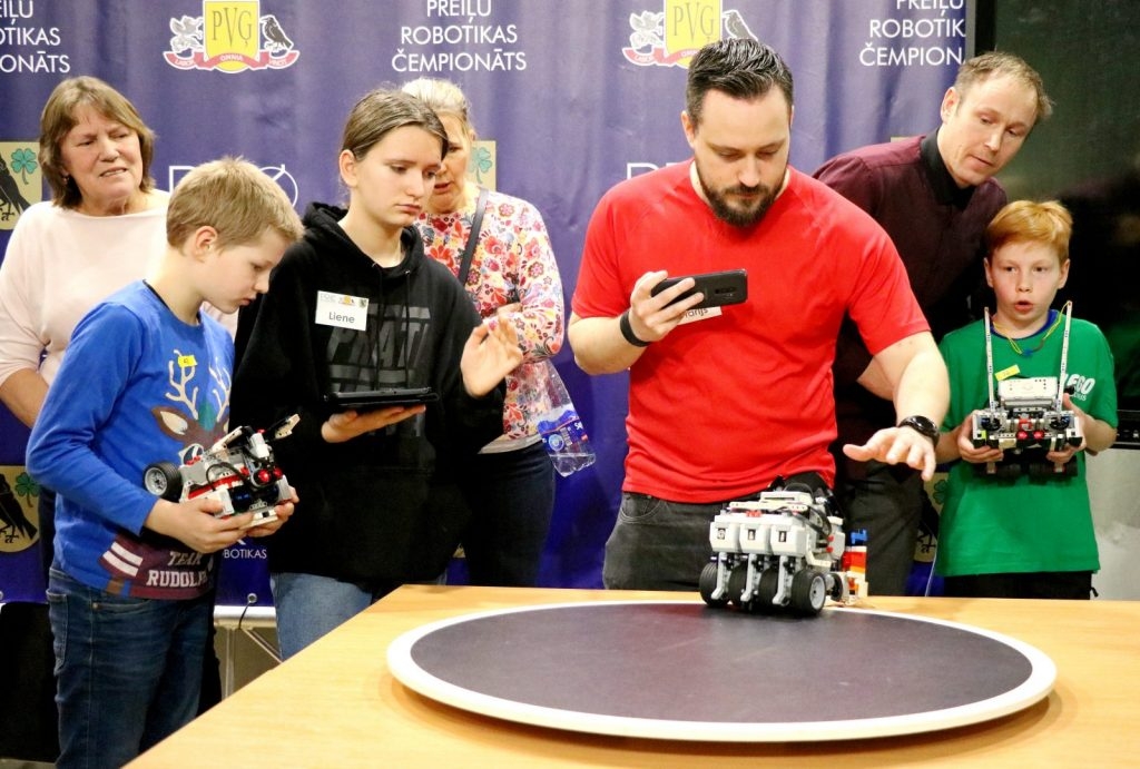 Aizvadīts 15. Latvijas robotikas čempionāta 5. Preiļu robotikas čempionāta posms