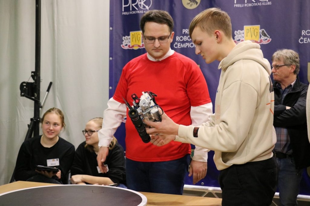 Aizvadīts 15. Latvijas robotikas čempionāta 5. Preiļu robotikas čempionāta posms