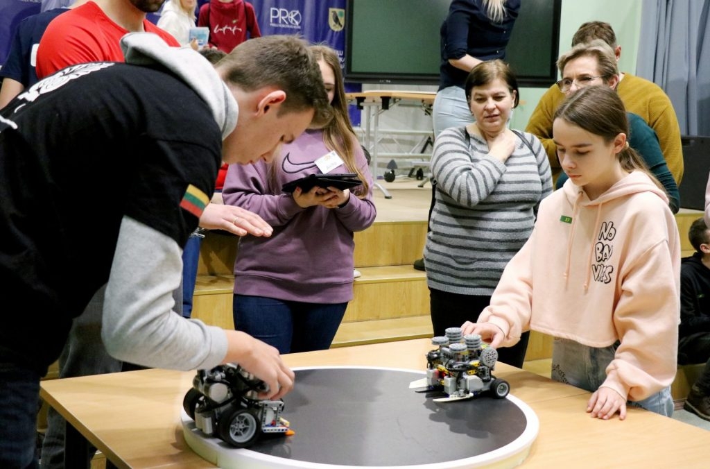 Aizvadīts 15. Latvijas robotikas čempionāta 5. Preiļu robotikas čempionāta posms