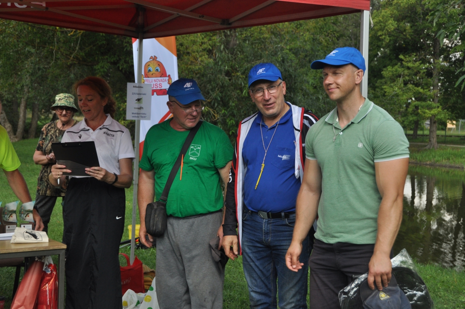 Sportisti Preiļu pilsētas svētkos izbauda procesu un sniedz prieku skatītāju acīm