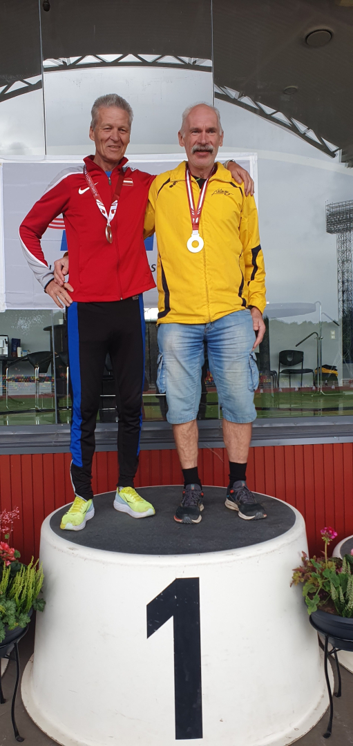 Veiksmīga sezonas izskaņa Preiļu novada vieglatlētikas vecmeistariem Latvijas čempionāta sacensībās
