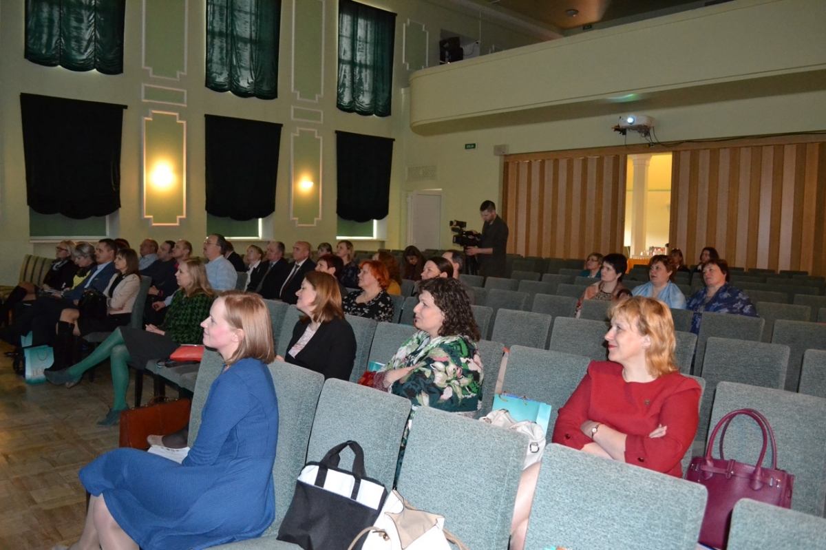 20150416_konference_09.jpg