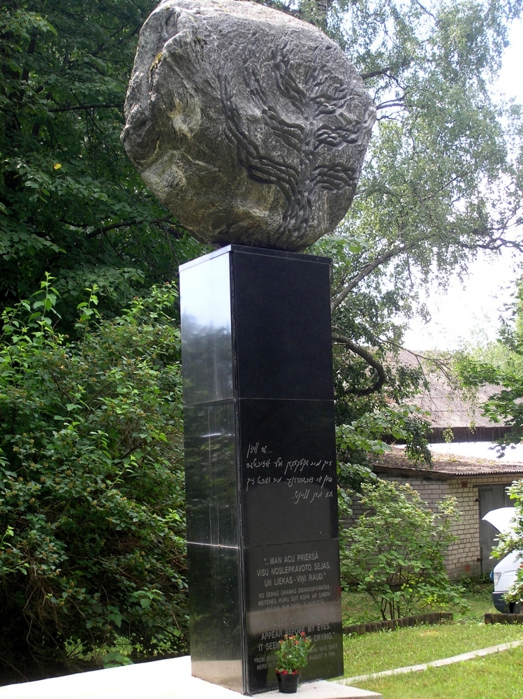 20180805_holokausta_atceres_pasakums_013.jpg