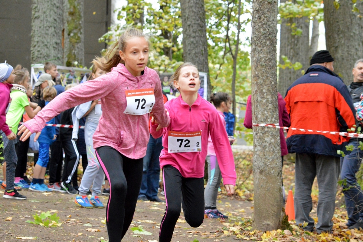 20180928_skolu_rudens_kross_009.jpg