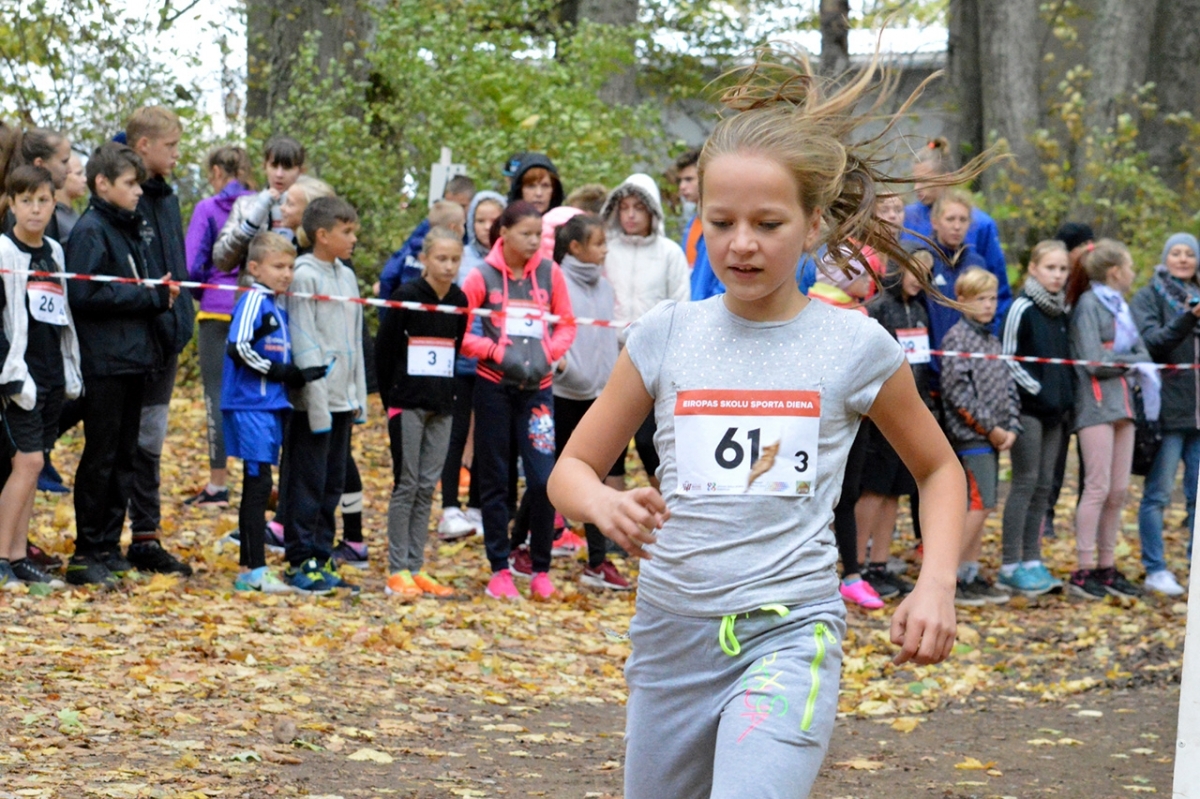 20180928_skolu_rudens_kross_015.jpg