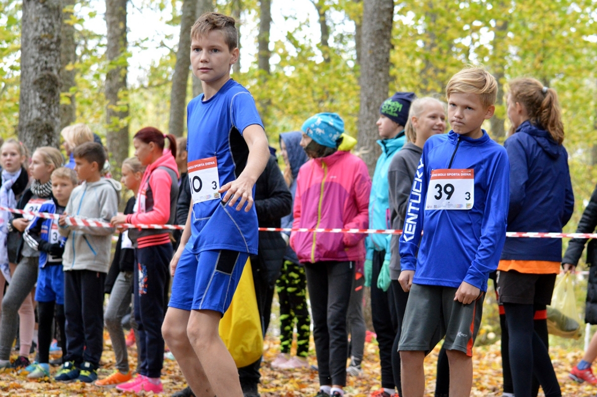 20180928_skolu_rudens_kross_039.jpg