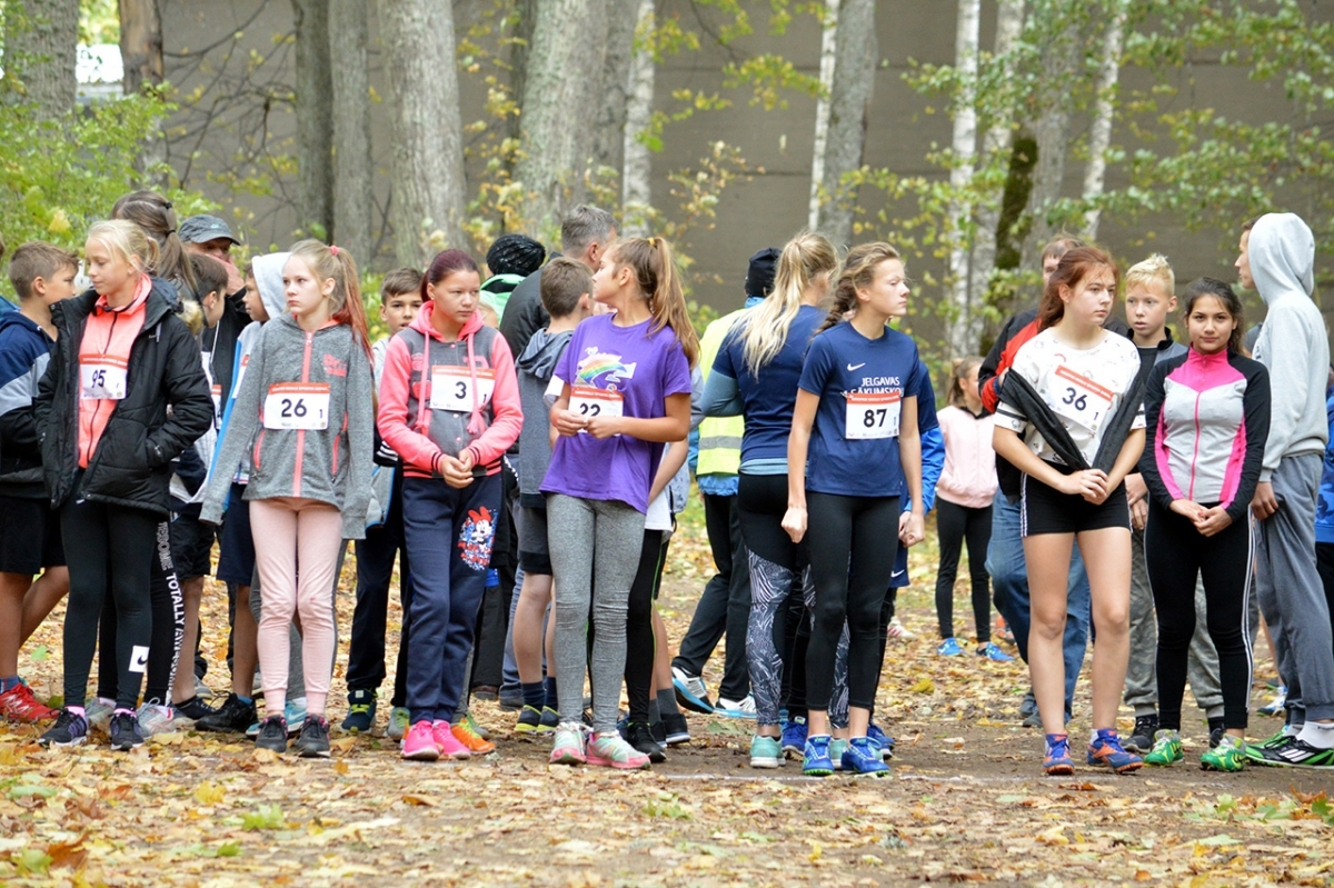 20180928_skolu_rudens_kross_046.jpg