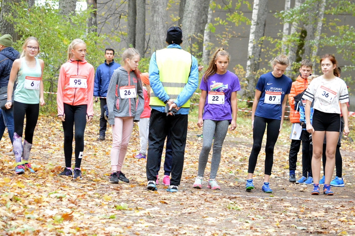 20180928_skolu_rudens_kross_047.jpg