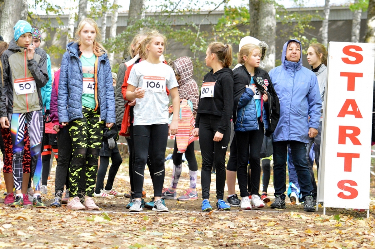 20180928_skolu_rudens_kross_083.jpg