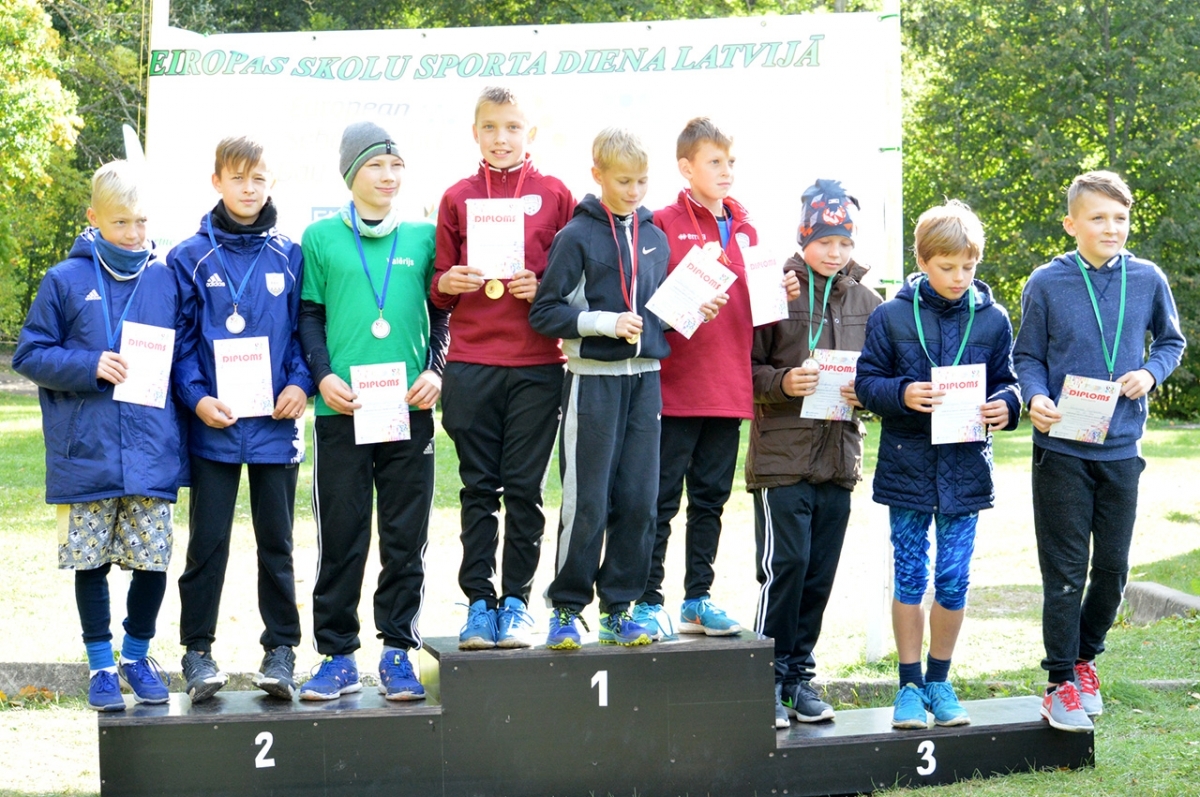 20180928_skolu_rudens_kross_265.jpg