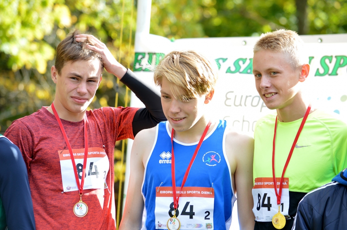 20180928_skolu_rudens_kross_295.jpg