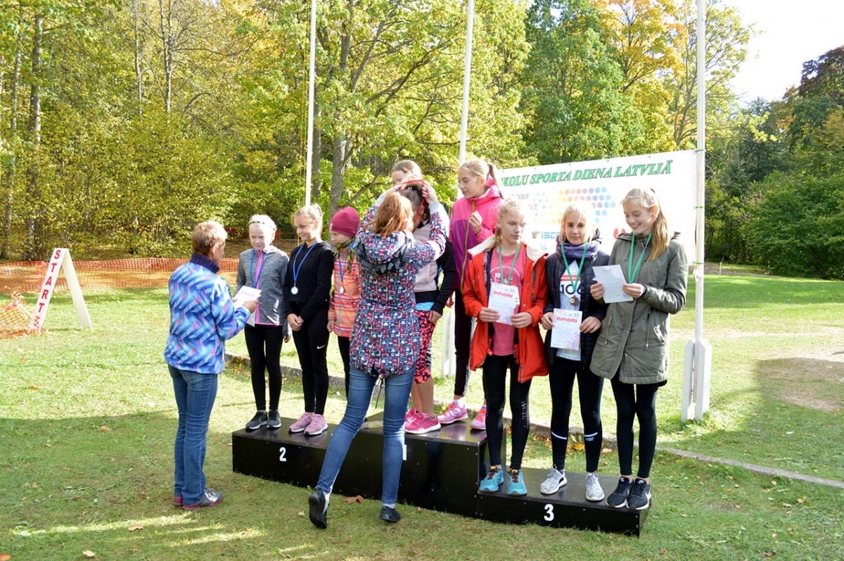 20180928_skolu_rudens_kross_301.jpg
