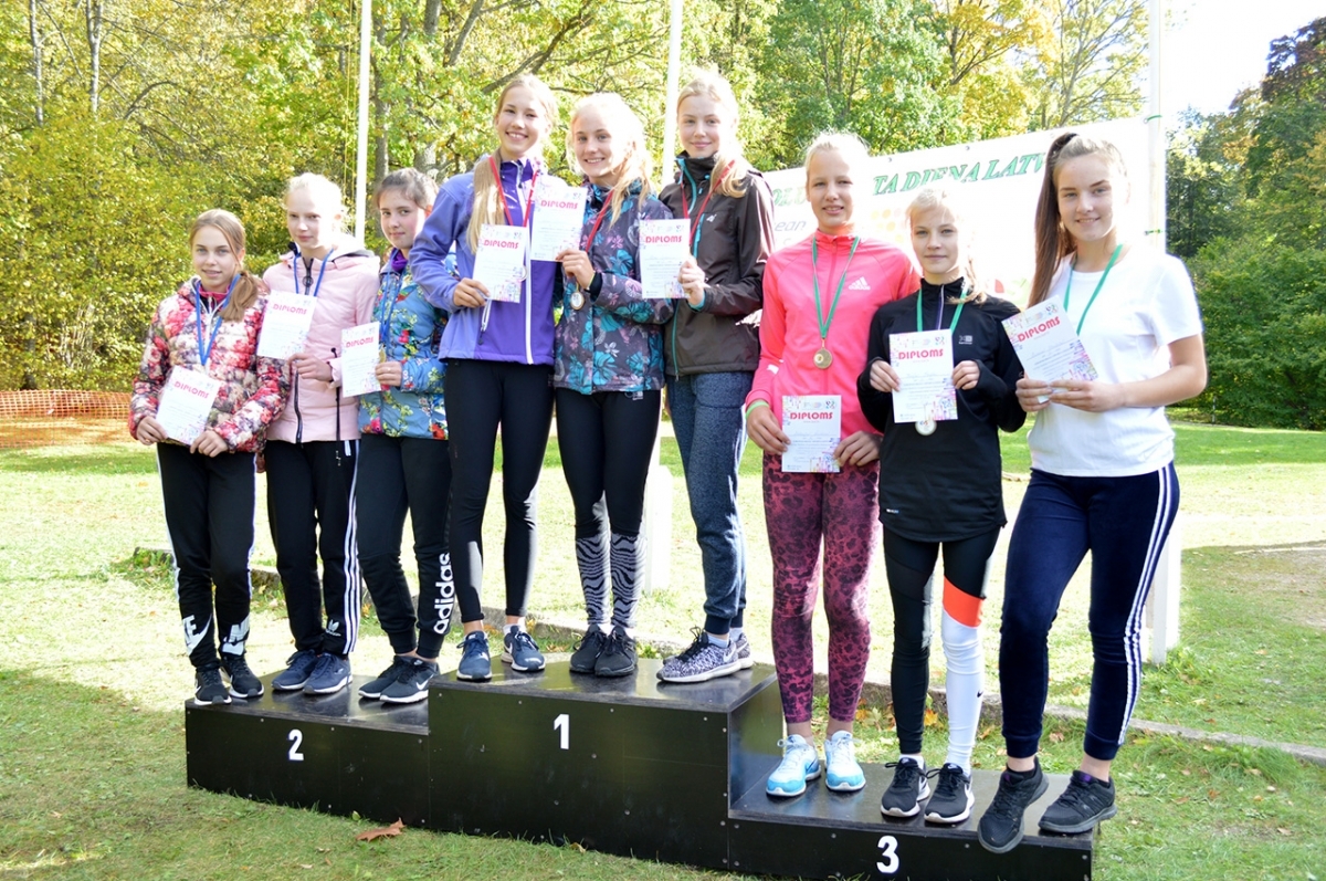 20180928_skolu_rudens_kross_313.jpg